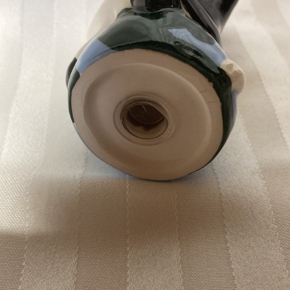 Vintage 1991 The Cow Jumped Over The Moon Salt and Pepper Shakers - Picture 7 of 13